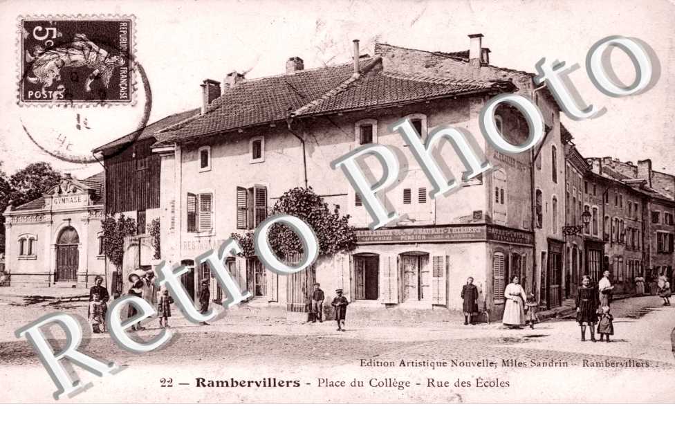 Place du Collège - Rue des Ecoles