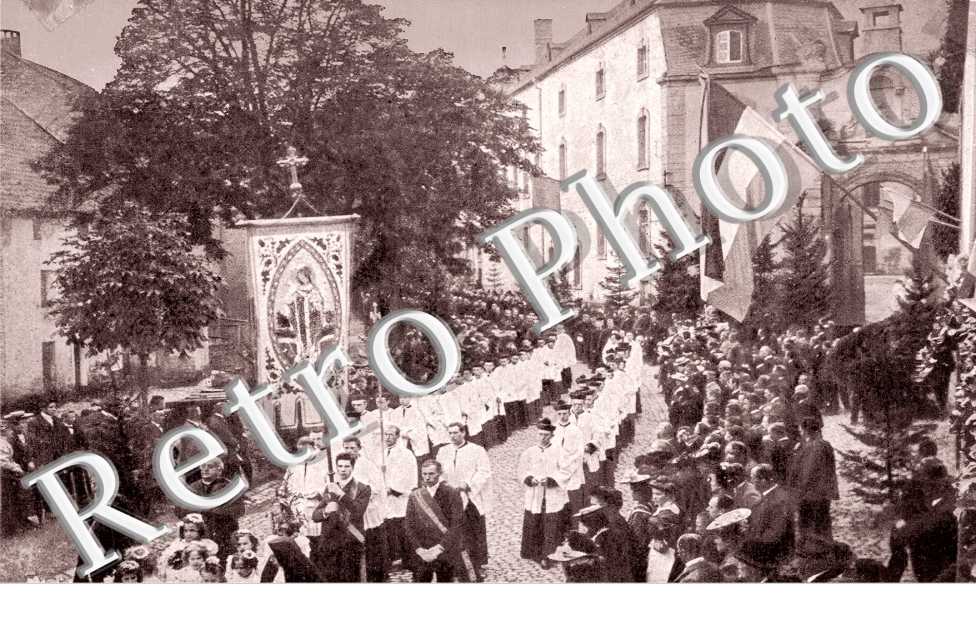Une Procession Religieuse