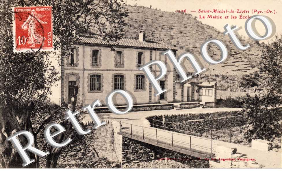 la Mairie et les écoles