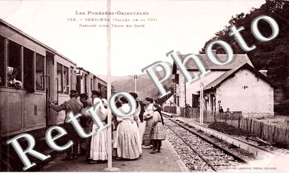 passage d'un train en gare