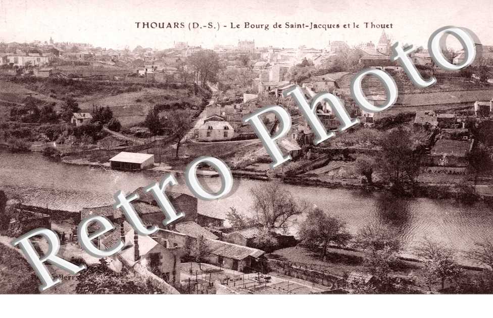 le bourg et le Thouet