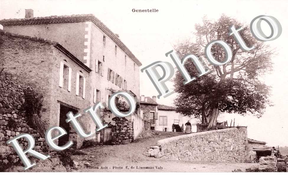 Intérieur du village