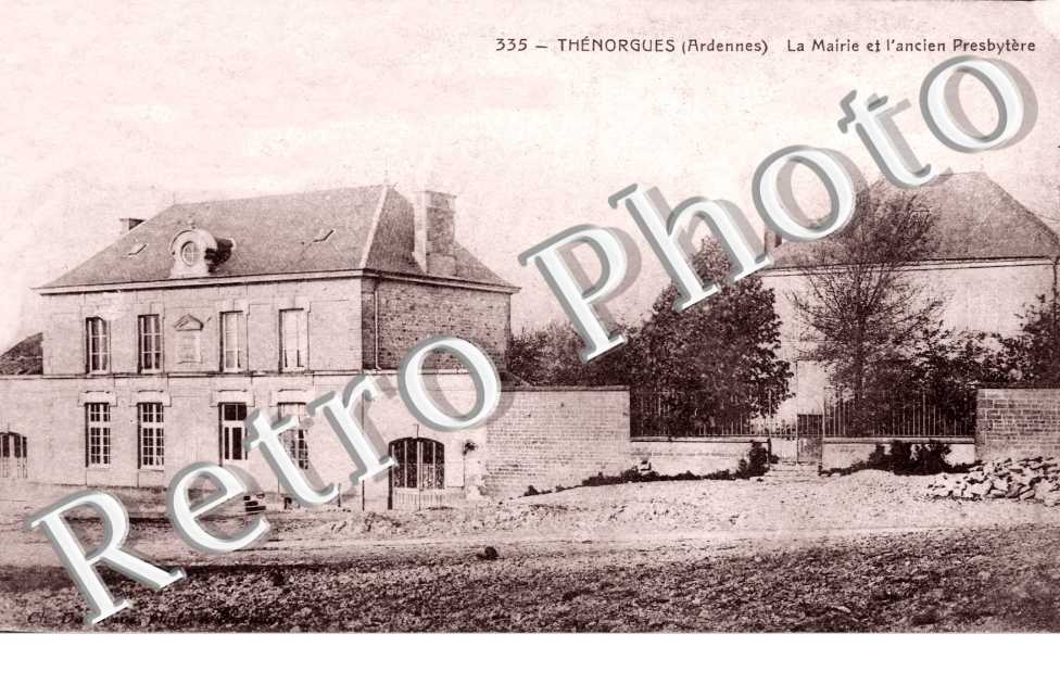 la Mairie et l'ancien Presbytere