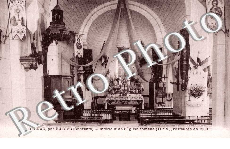 Interieur de l'eglise