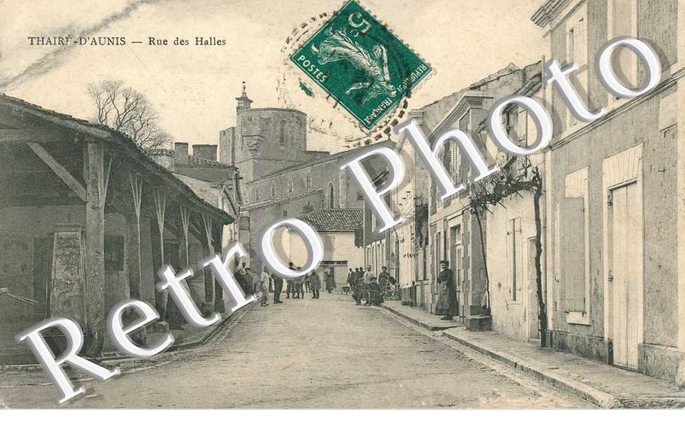 Thaire d'Aunis  Rue des Halles