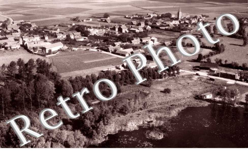 vue generale aerienne Les etangs
