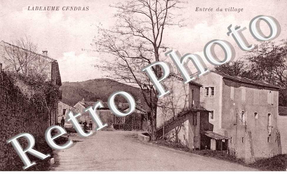 Labeaume-Cendras  -  entree du village