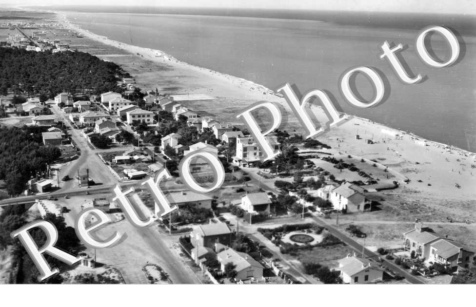 Vue generale de la plage et du camp Pilote