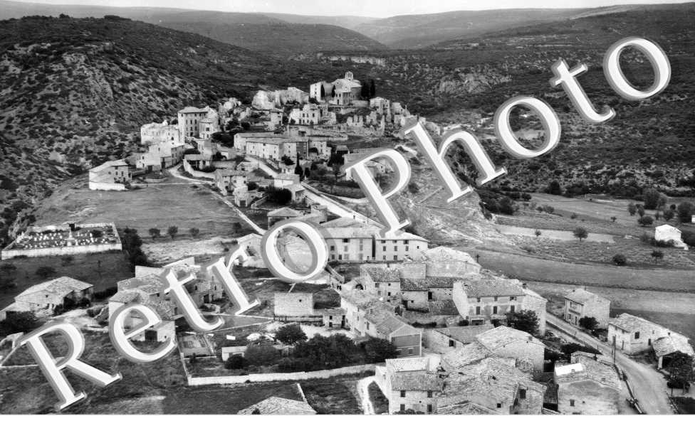 vue generale aerienne Montee du village