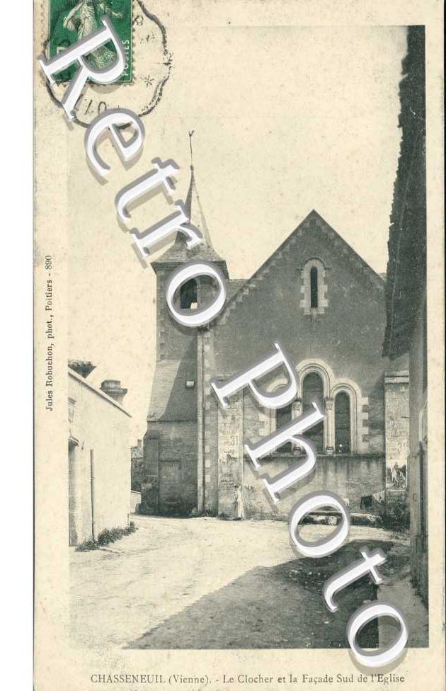Le Clocher et la façade sud de l'église