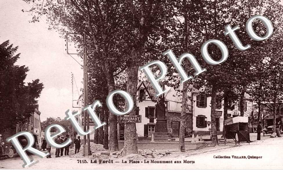 la Place Le monument aux morts