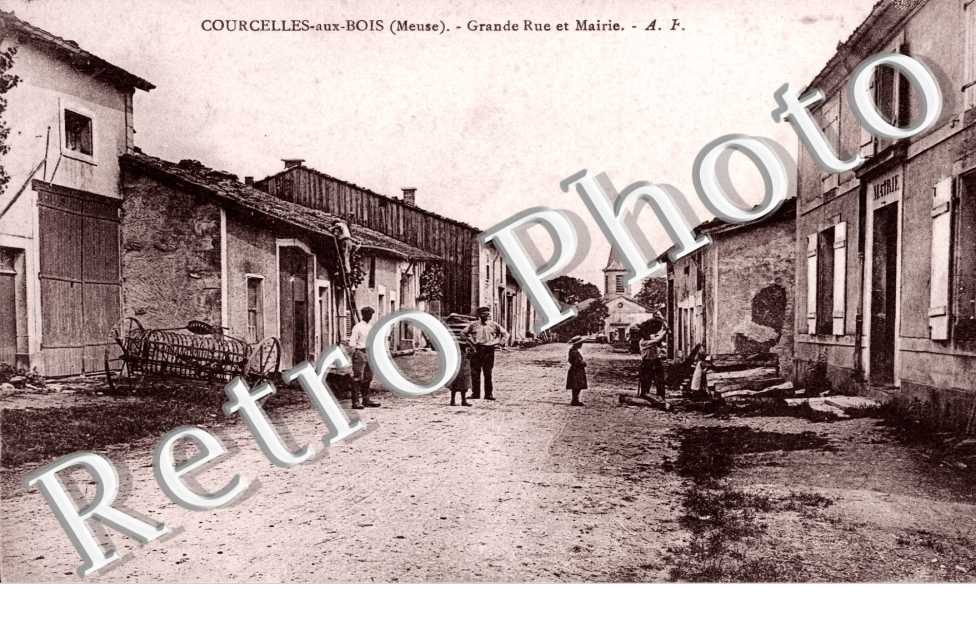 Grande rue et mairie