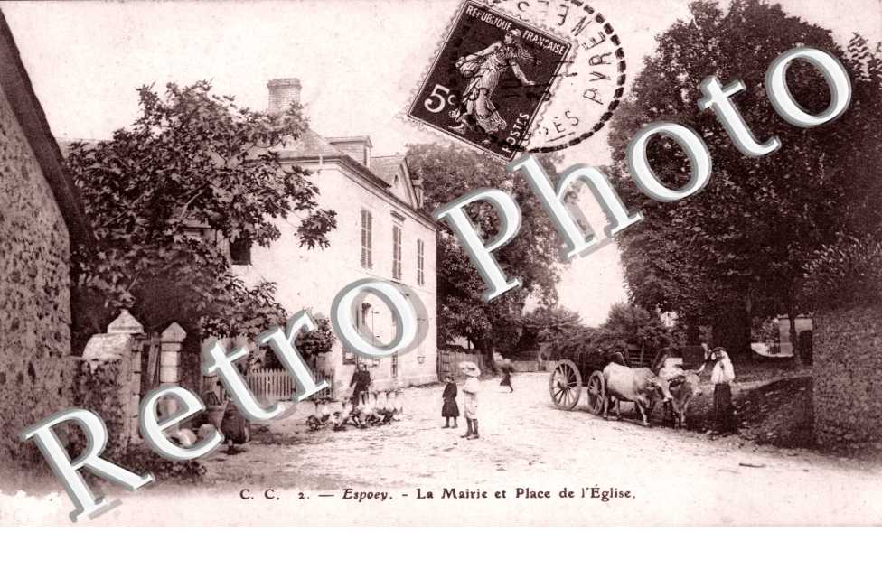 la Mairie et place de l'eglise