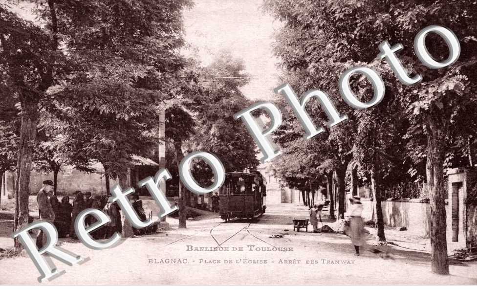 place de l'église - Arrêt des tramways