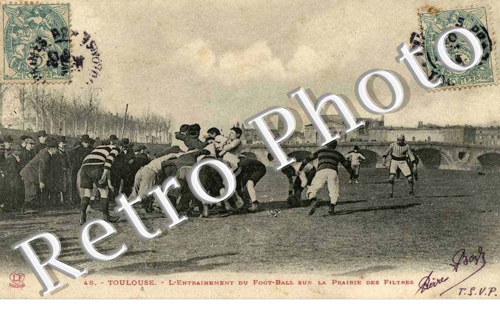 l'entrainement du foot-ball sur la prairie des Filtres (Rugby)