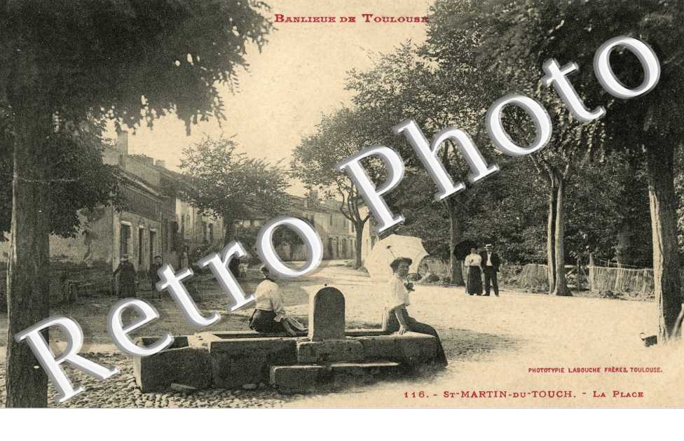 Saint Martin du Touch - la place