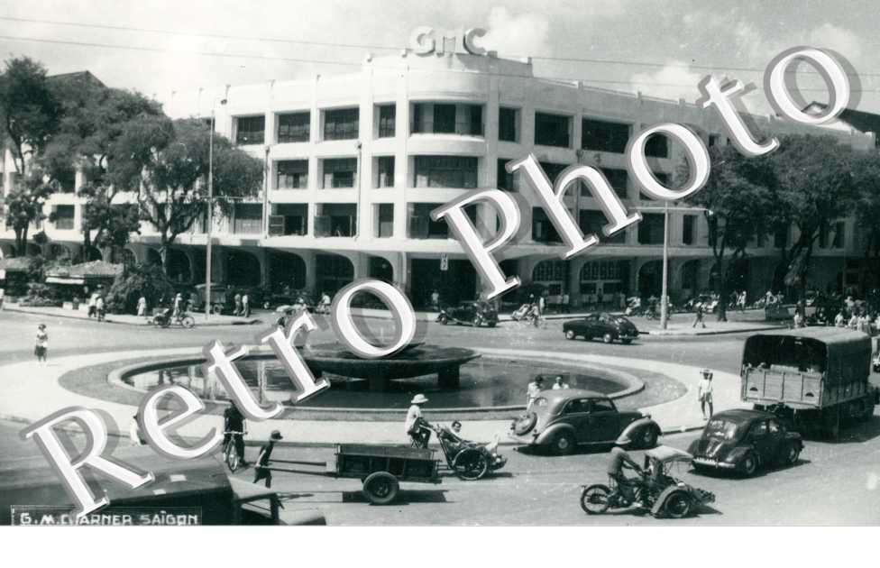 Saigon Une place