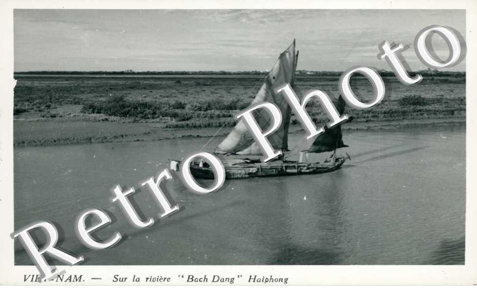 Sur la riviere Bach Dand  Haiphong