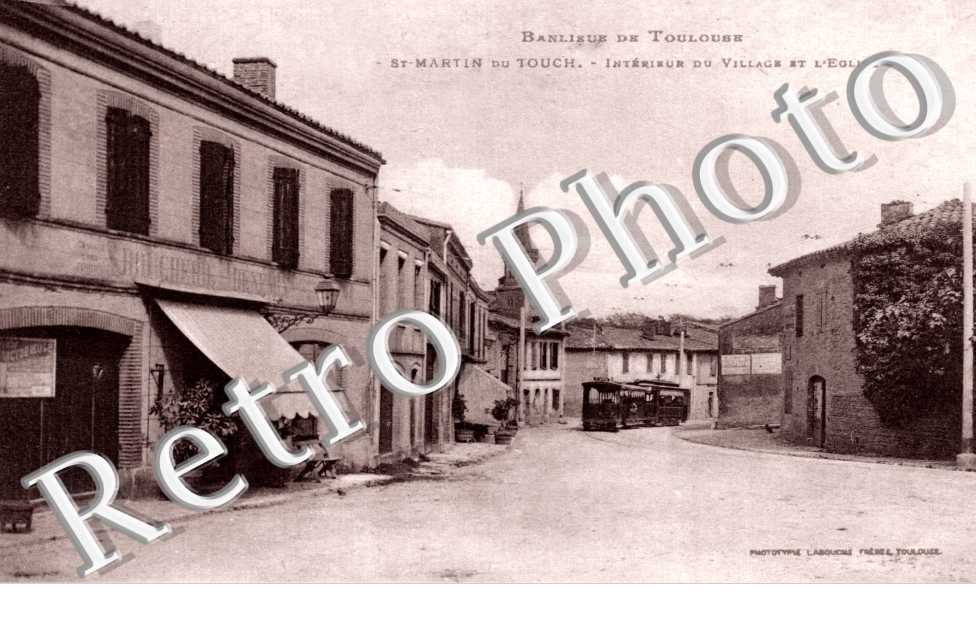 Saint Martin du Touch - Interieur du village et l'eglise