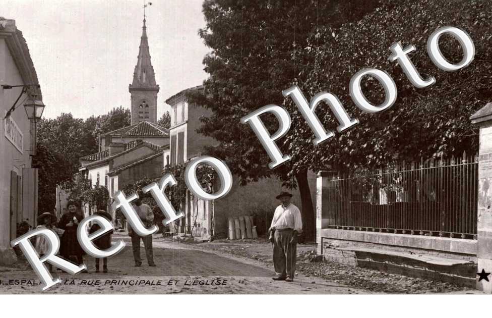 la rue principale et l'eglise