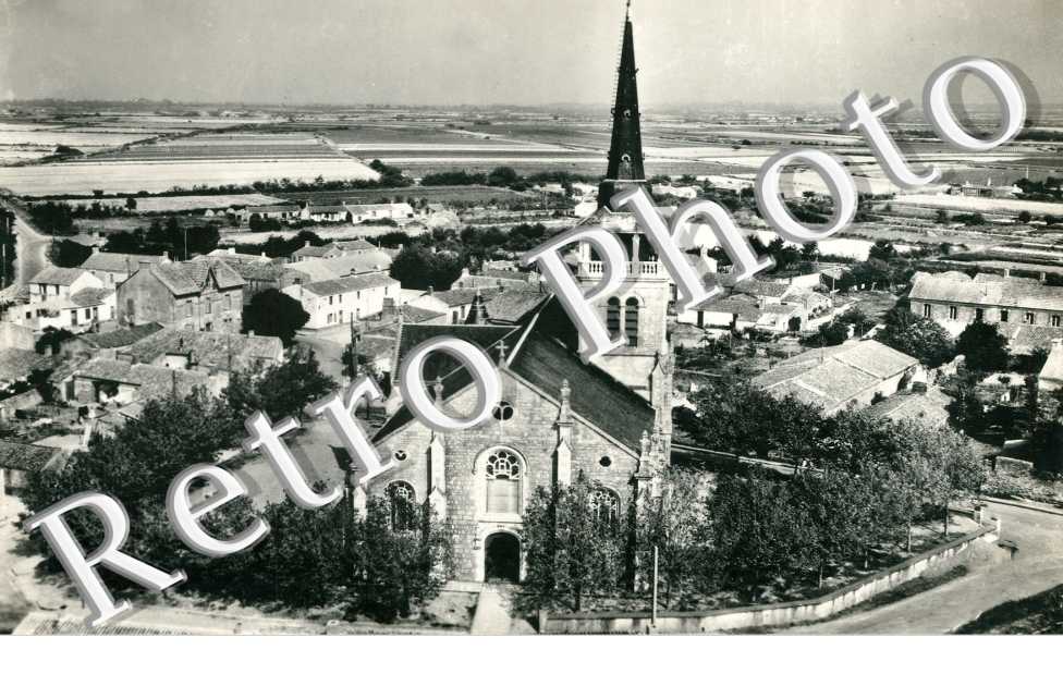 vue aerienne  L'eglise Saint-Martin