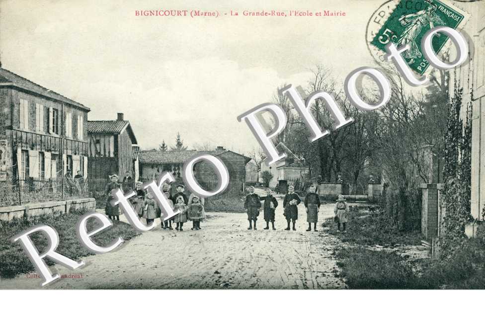 la grande rue, l'ecole et mairie