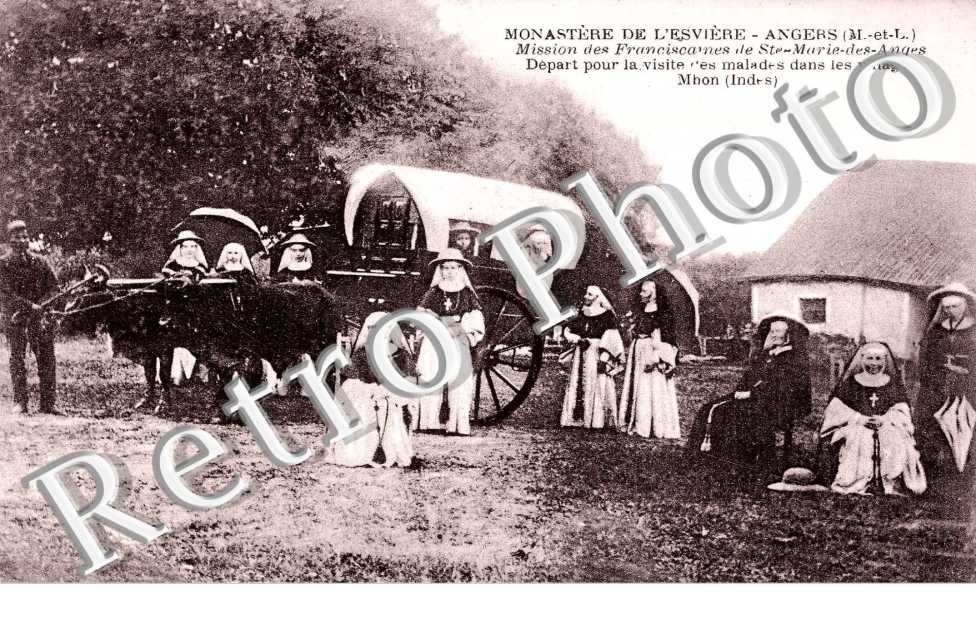 Depart pour la visite des malades dans les villages Mhon