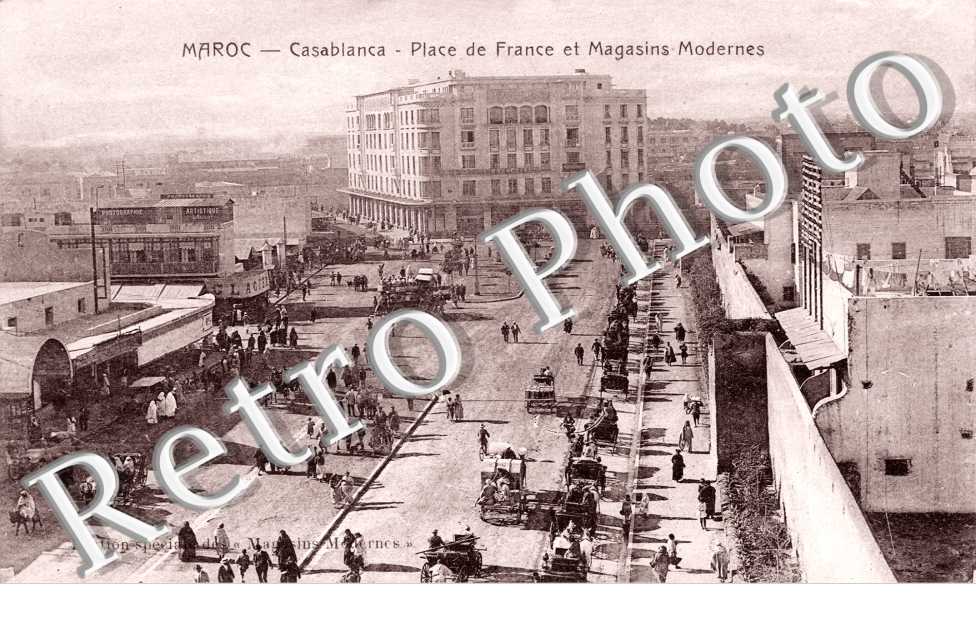 Place de France et Magasins Modernes