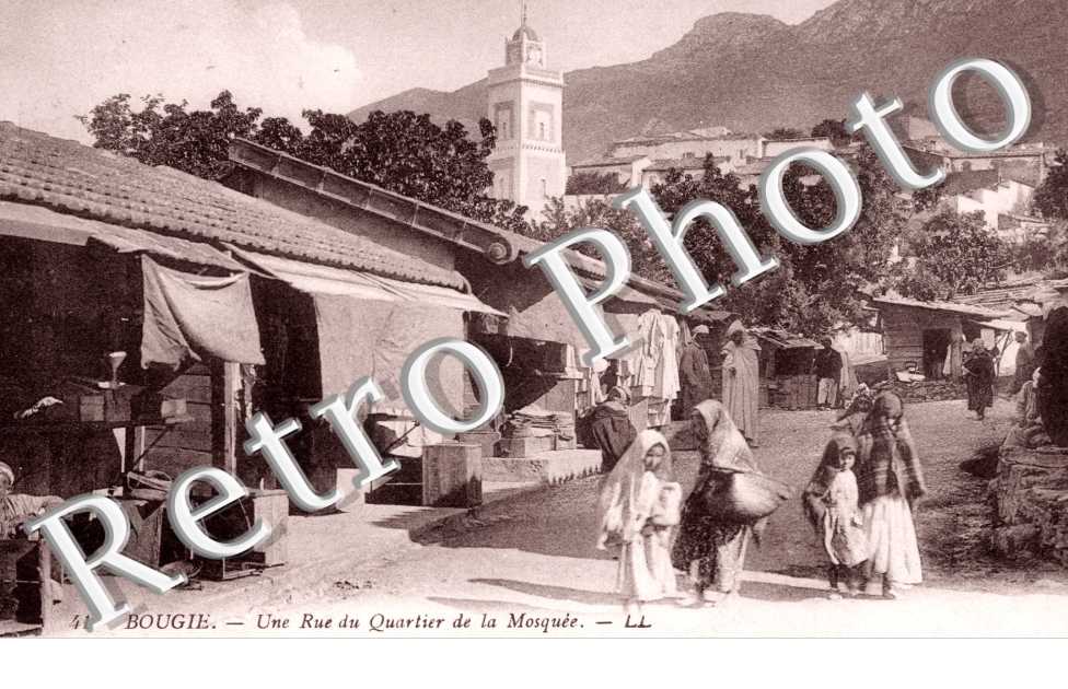Une rue du quartier de la Mosquee