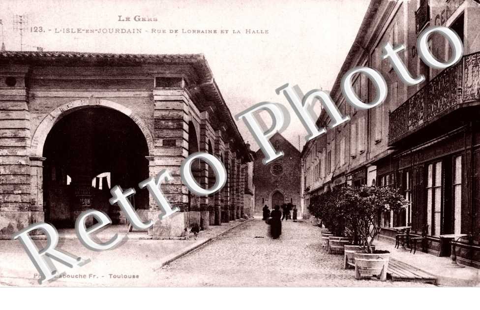 rue de Lorraine et la Halle