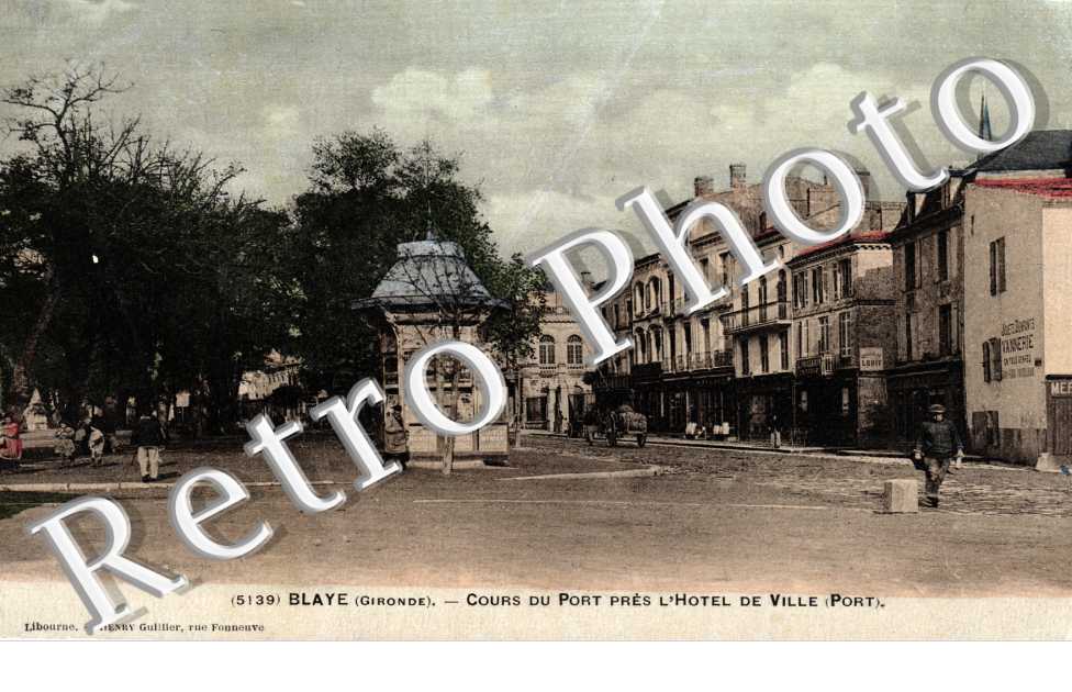 cours du Port près l'Hôtel de Ville