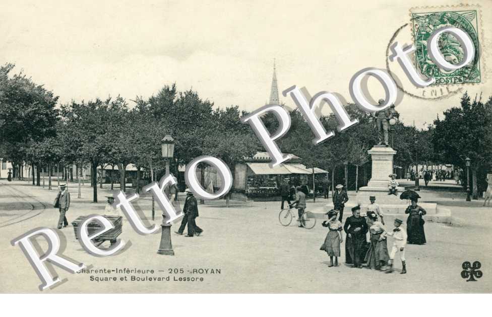 square et boulevard Lessore