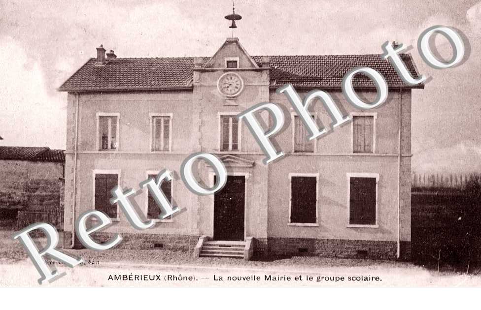 la nouvelle mairie et le groupe scolaire