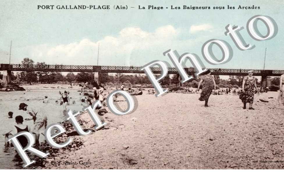 PORT GALLAND PLAGE La Plage Les Baigneurs sous les arcades