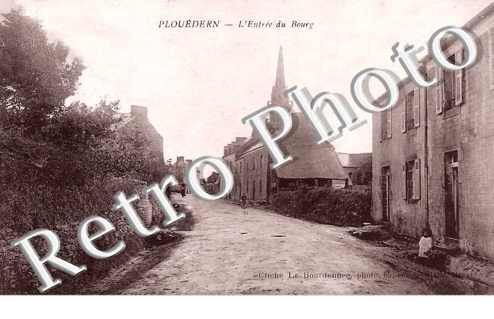l'entrée du bourg