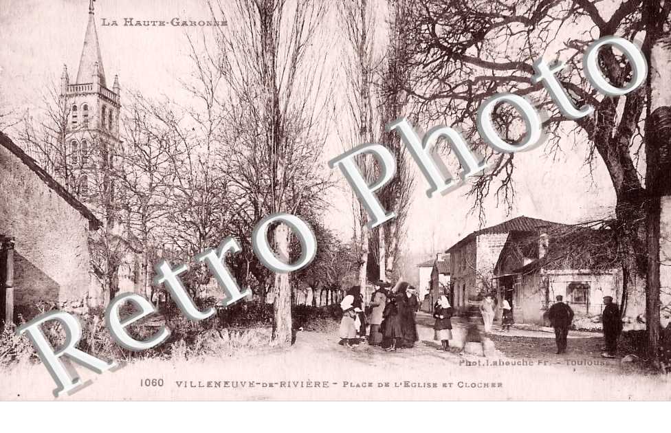 place de l'église et clocher