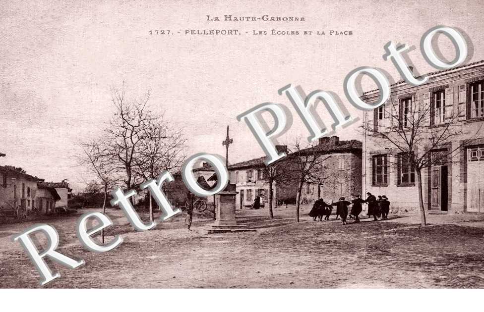les écoles et la place