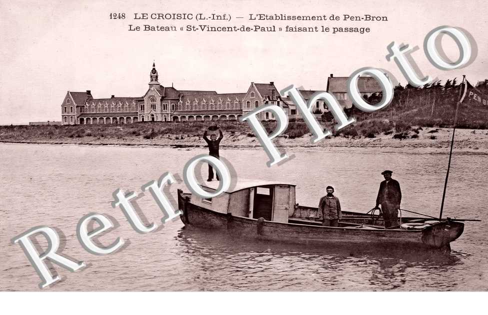 l'établissement de Pen-Bron. Le bateau Saint-Vincent-de-Paul faisant le passage