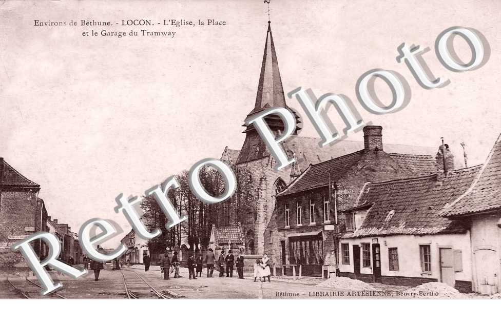 l'église, la place et la gare du tramway