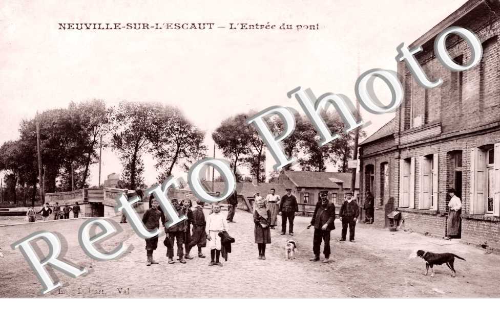 l'entrée du pont