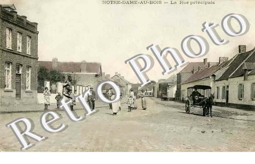 la rue principale NOTRE DAME AU BOIS