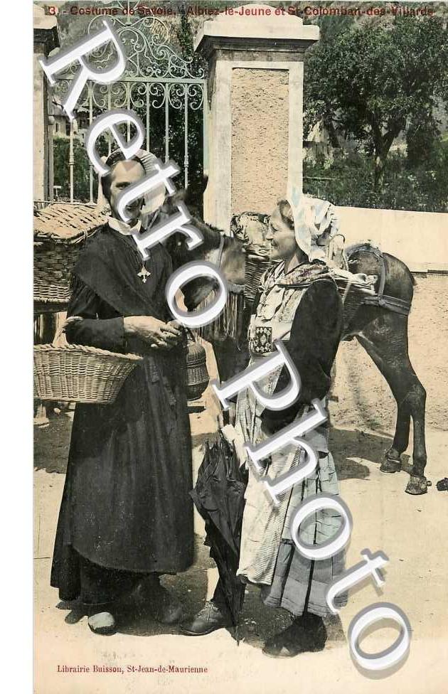 costumes