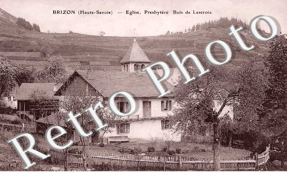 Eglise. Presbytère. Bois de Lescroix.