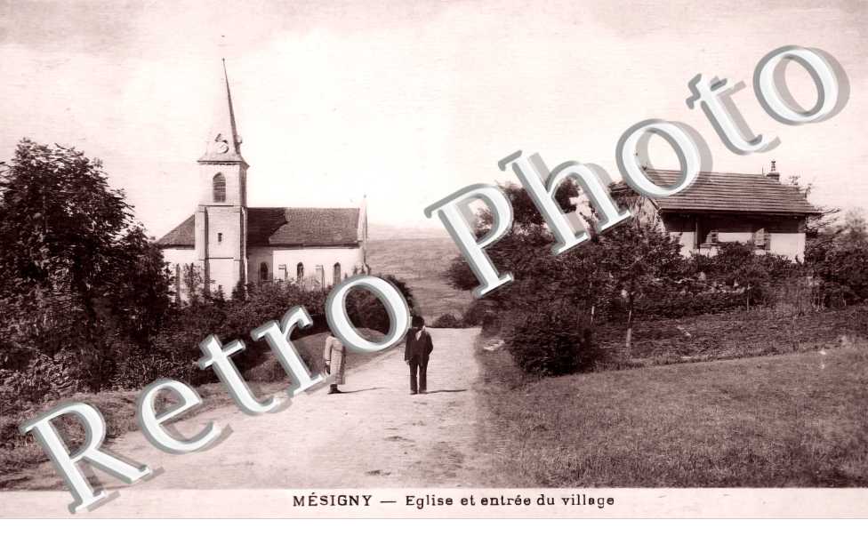 église et entrée du village