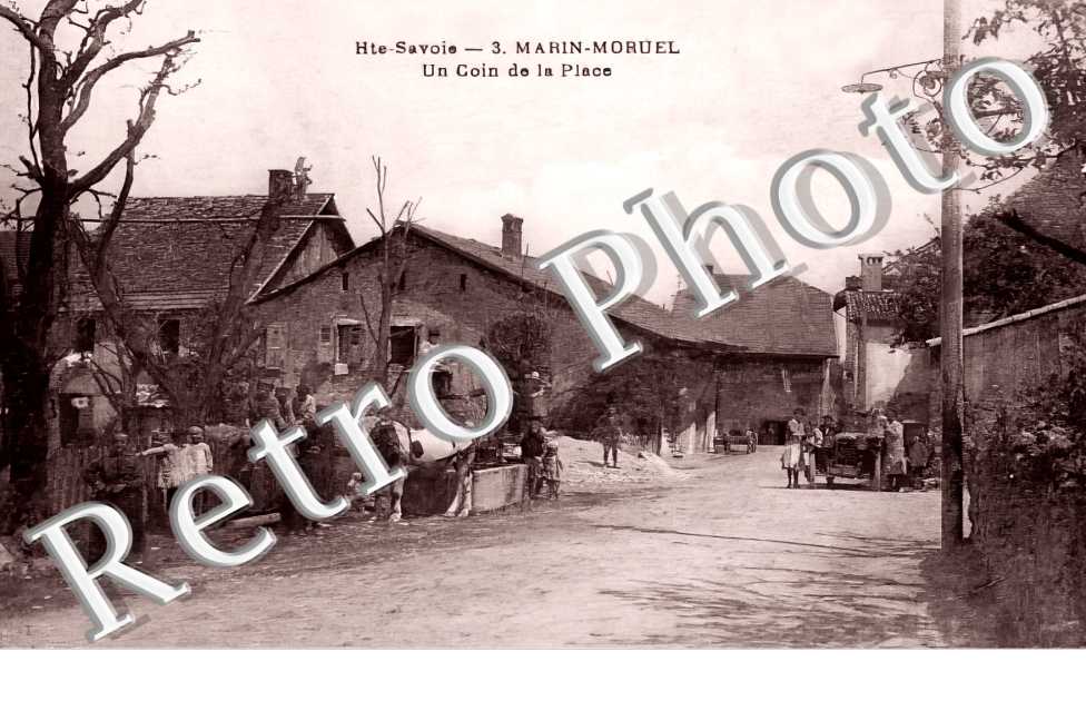 Marin-Moruel Un coin de la place