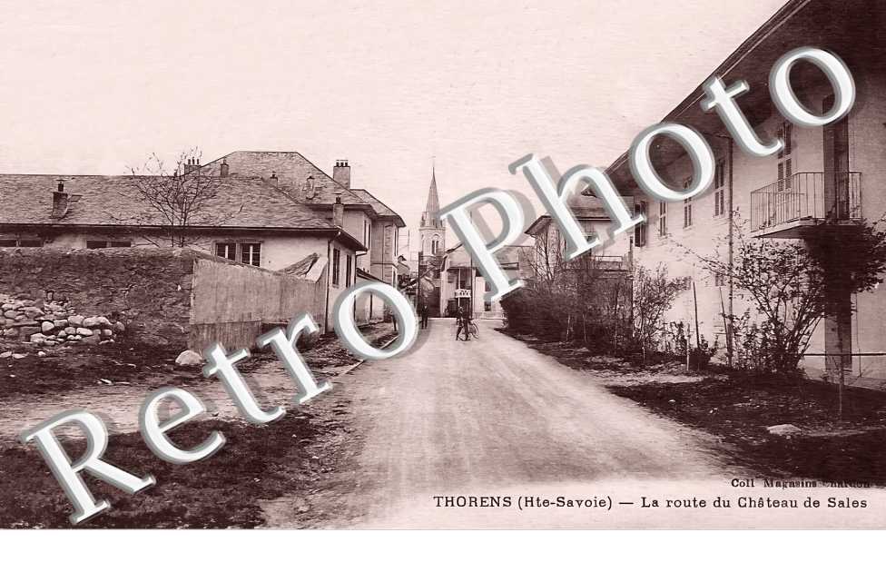 la route du Château de Sales