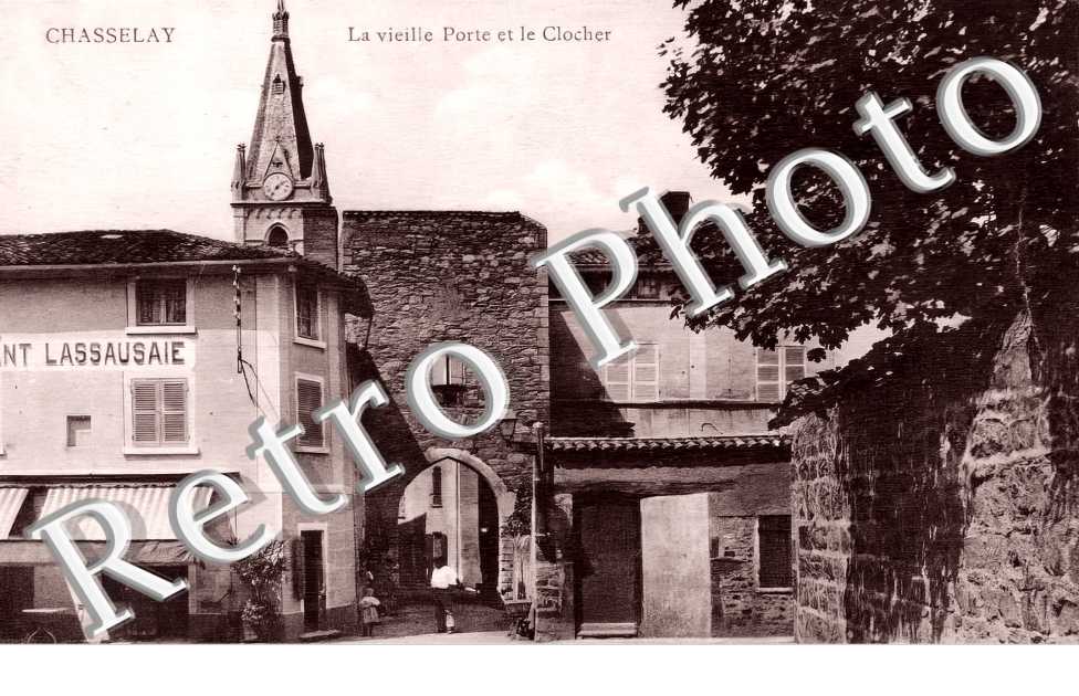 la vieille porte et le clocher