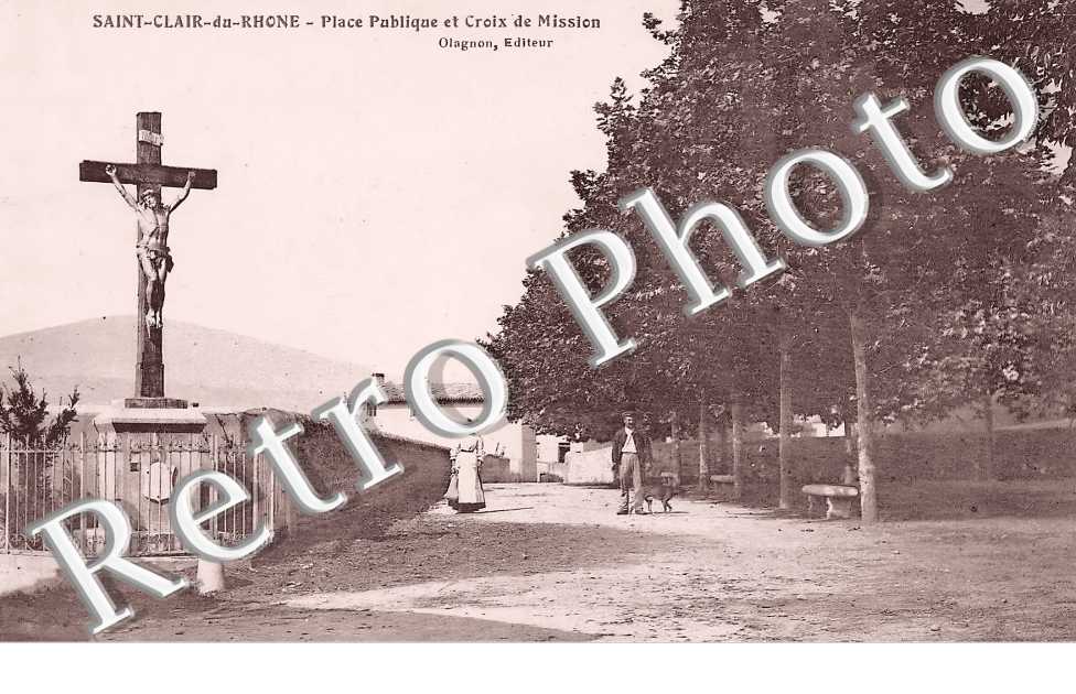 place publique et croix de mission