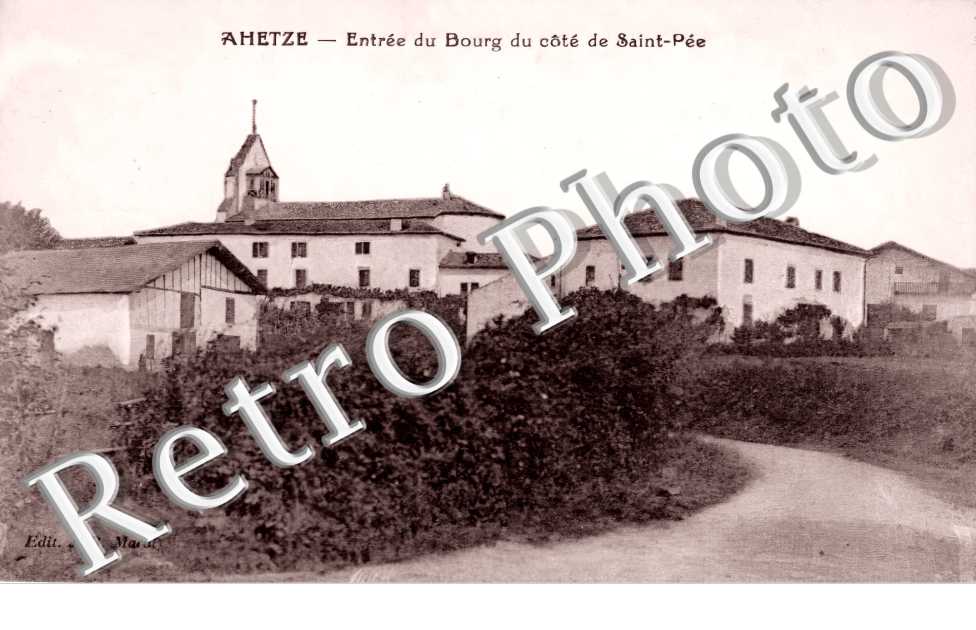 entrée du bourg du côté de Saint-Pée