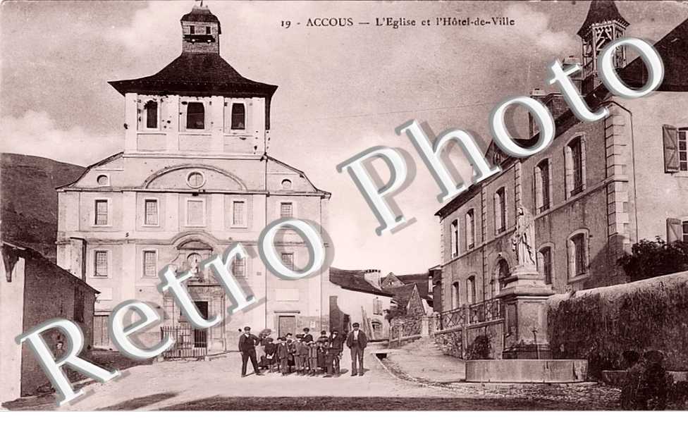 l'église et l'Hôtel de ville